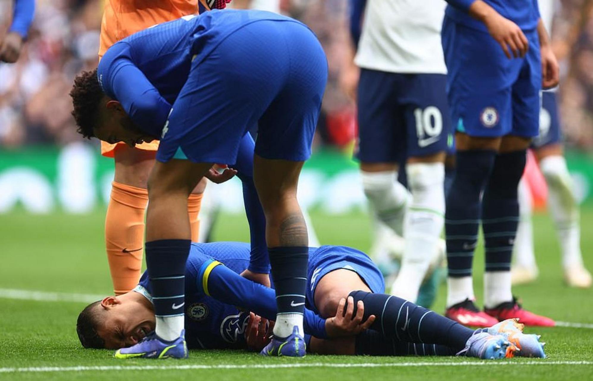 爱游戏娱乐-切尔西鏖战英格兰，蒂亚戈点燃赛场