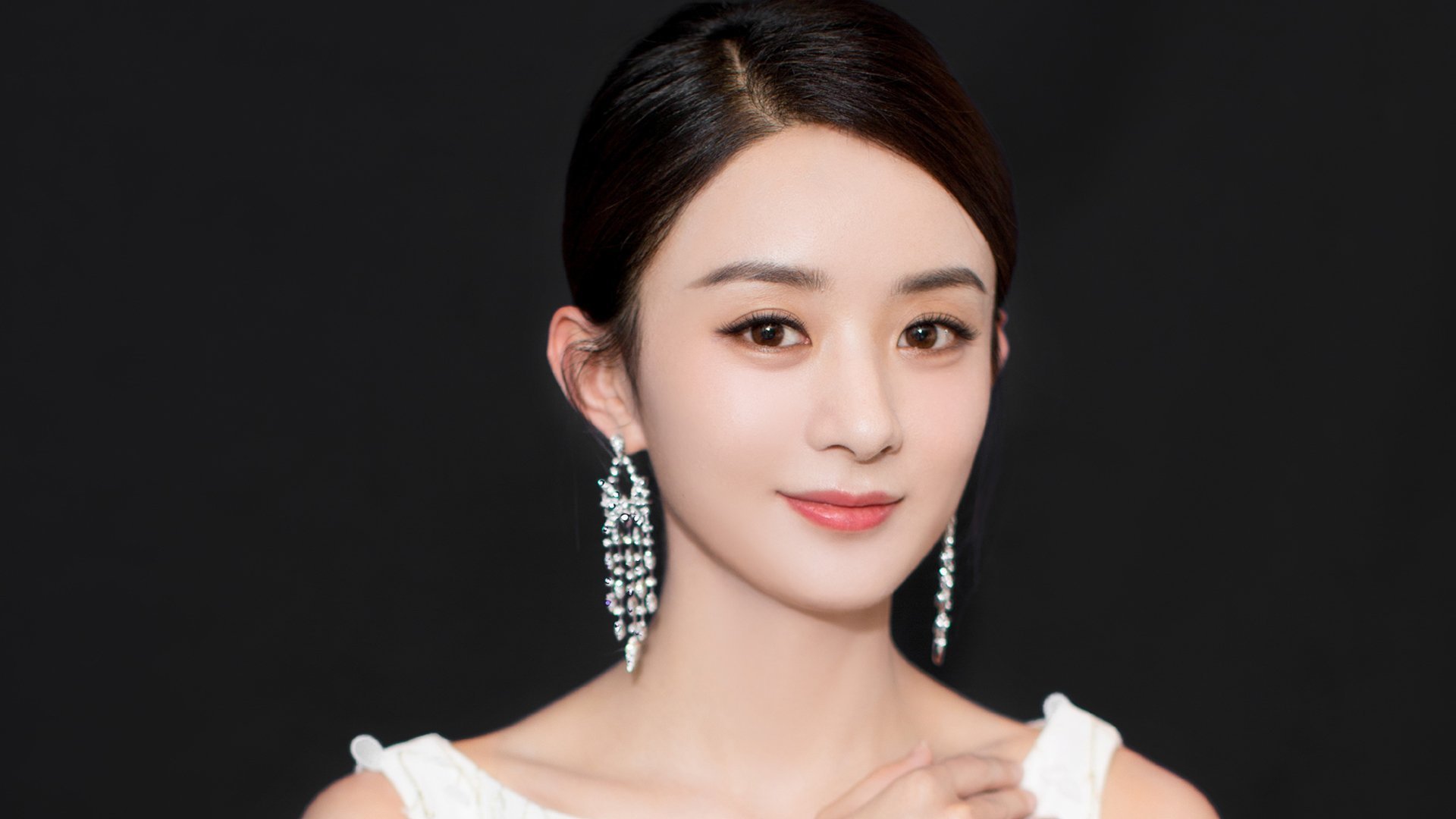 铁血与轻羽，当德意志重锤砸碎高卢铁壁，当印度羽翼掠过世纪纪录