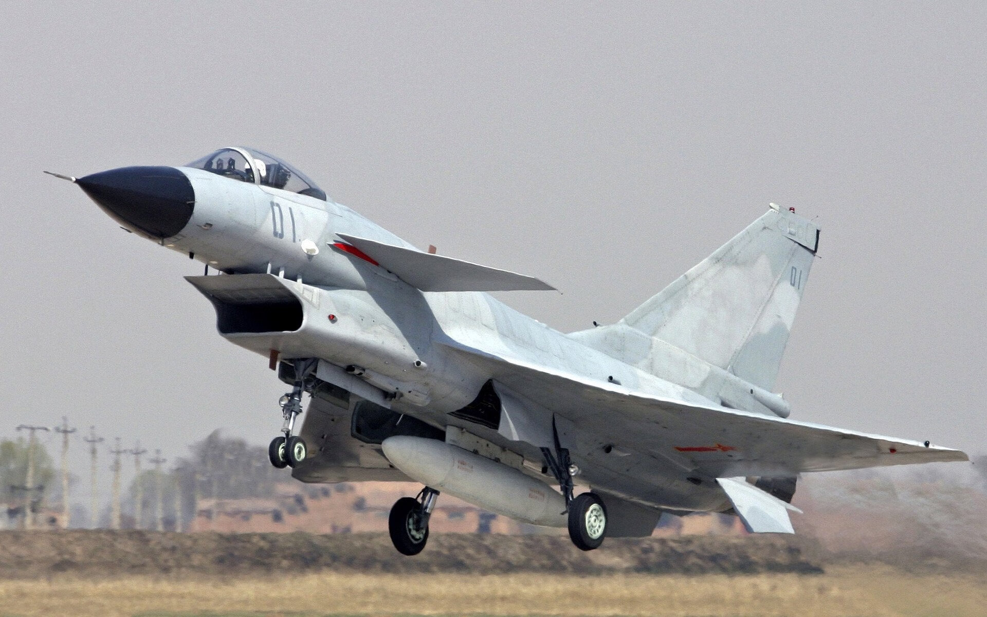 欧冠半决赛焦点战,深圳队防守锁死独行侠的战术奇迹