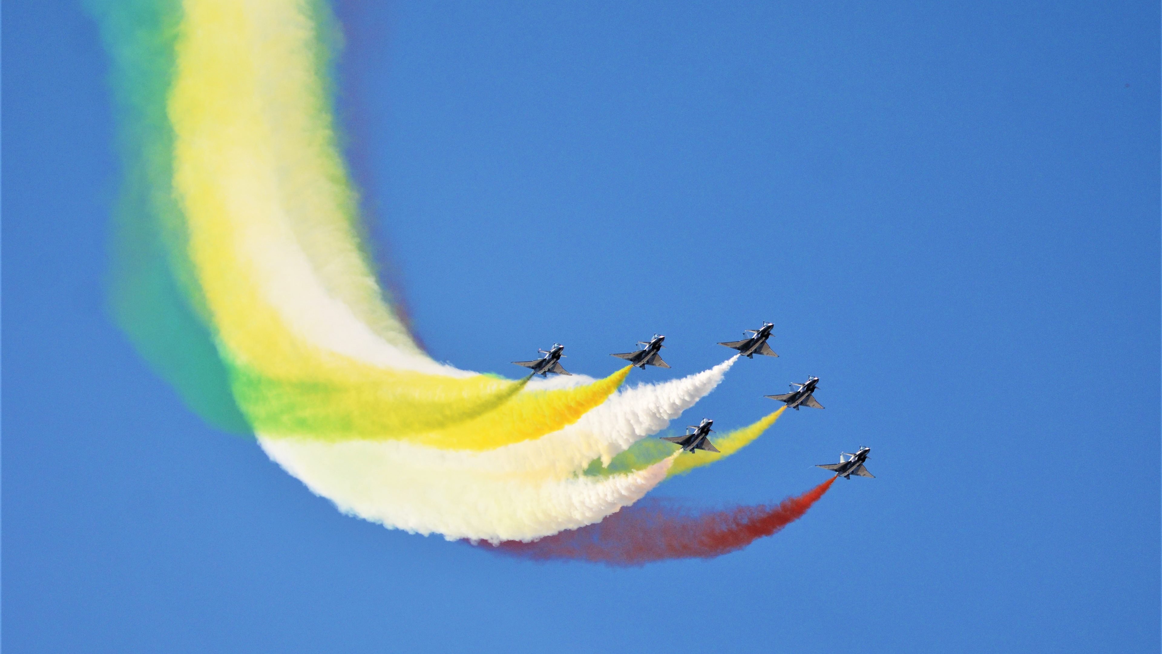 生死战绝境！阿尔瓦雷斯火线复刻世纪进球，墨西哥血拼威尔士拿下续命三分