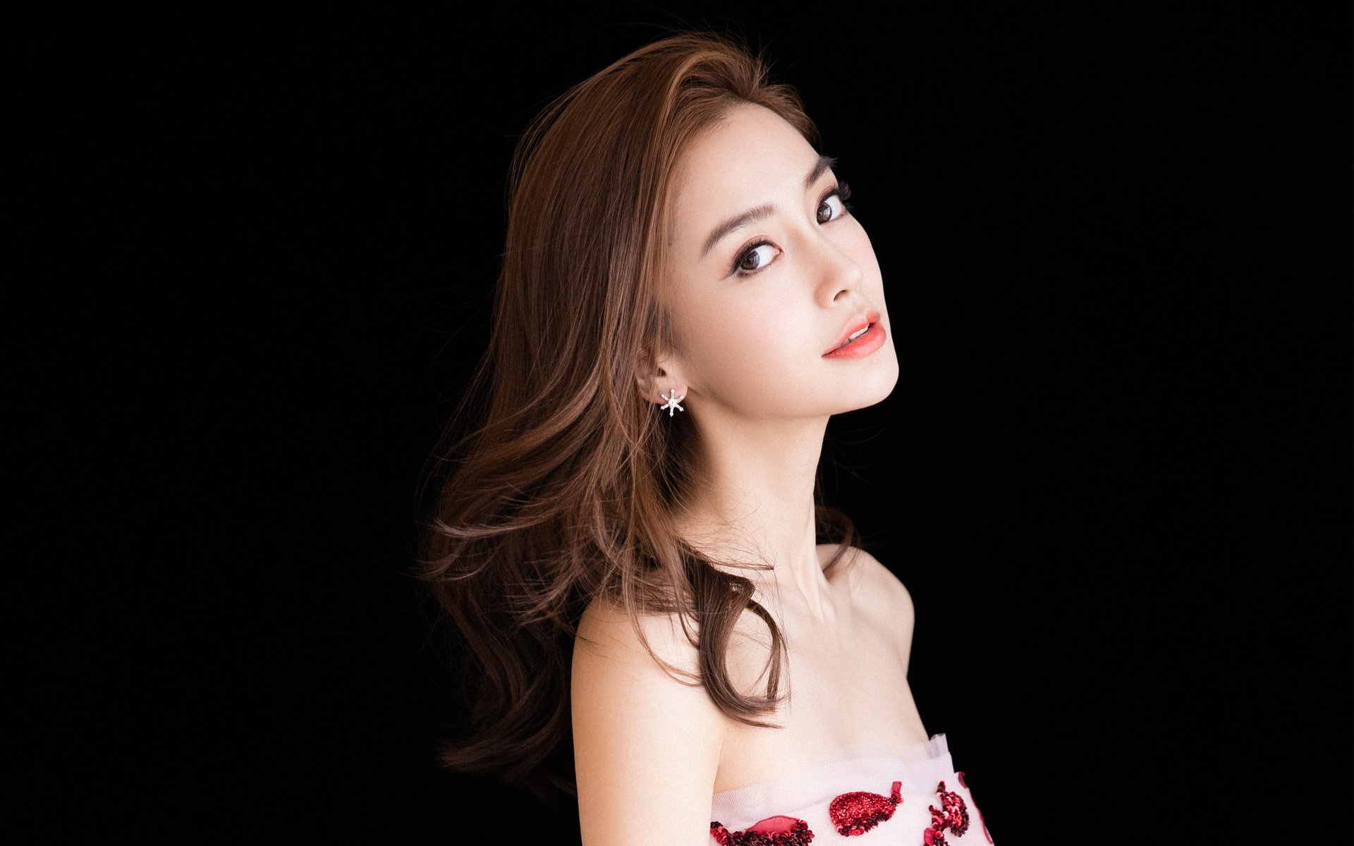 爱游戏大厅-洛城铁壁封盐湖，大胡子关键局正名，双城记里的胜利哲学